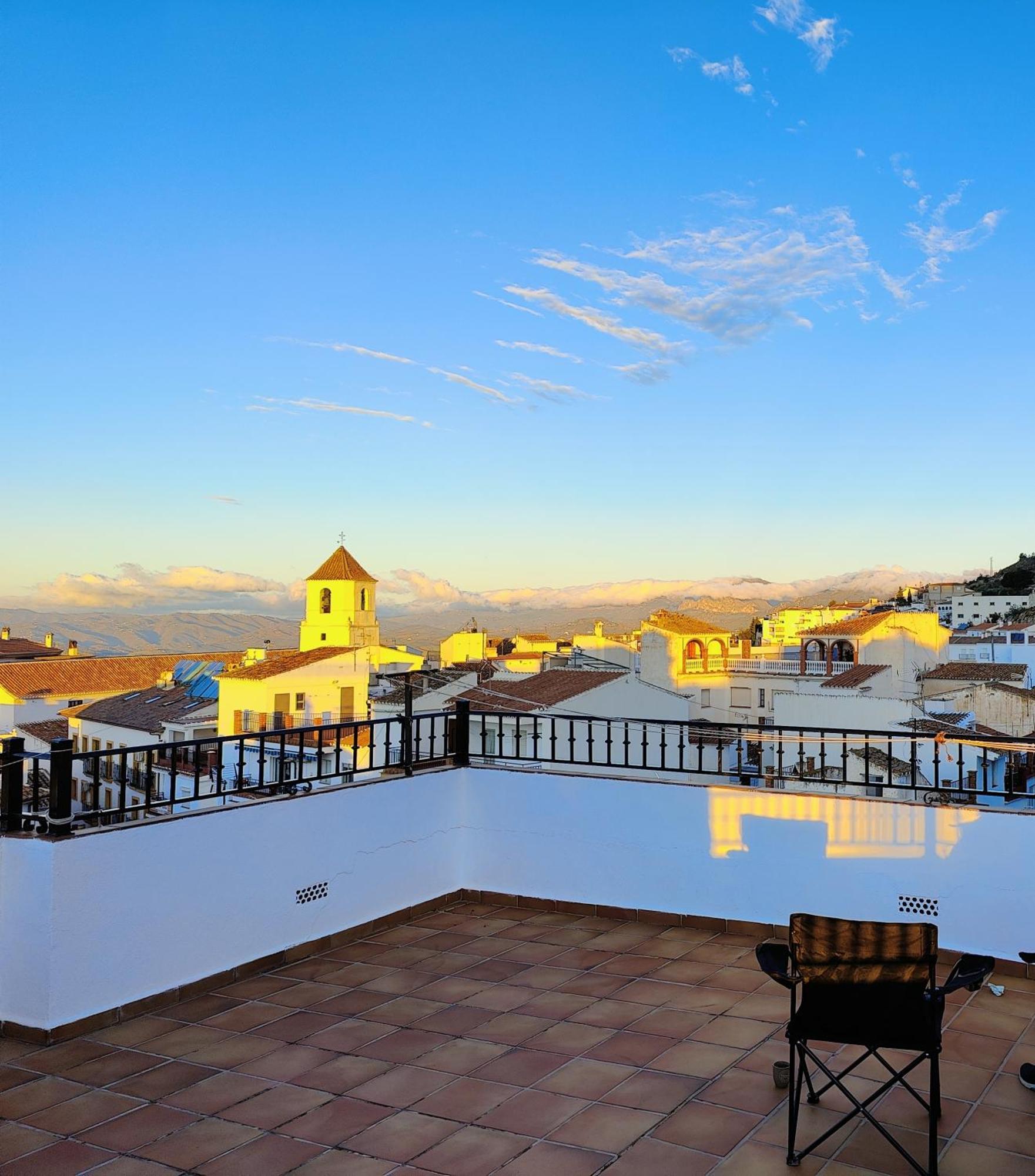 Modern, Bright And Comfortable Apartment With Shared Roof Terrace Canillas de Aceituno Buitenkant foto